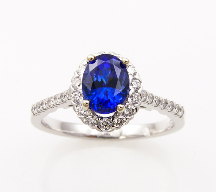 royal blue tanzanite and diamonds ring