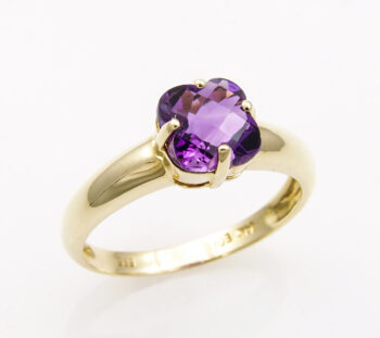 yellow gold with lily cut amethyst ring