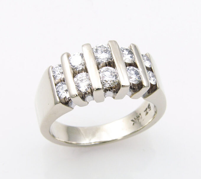 anniversary ring
