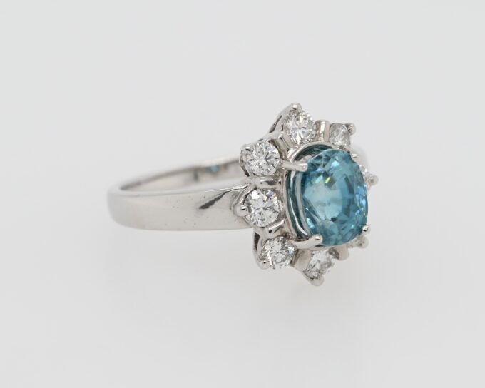 18K White Gold Diamond & Zircon Dinner Ring