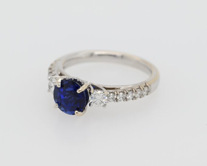 18K White Gold Sapphire & Diamond Ring
