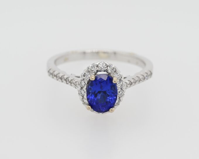 18K White Gold Tanzanite & Diamond Ring