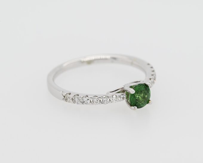 18K White Gold Tsavorite Ring